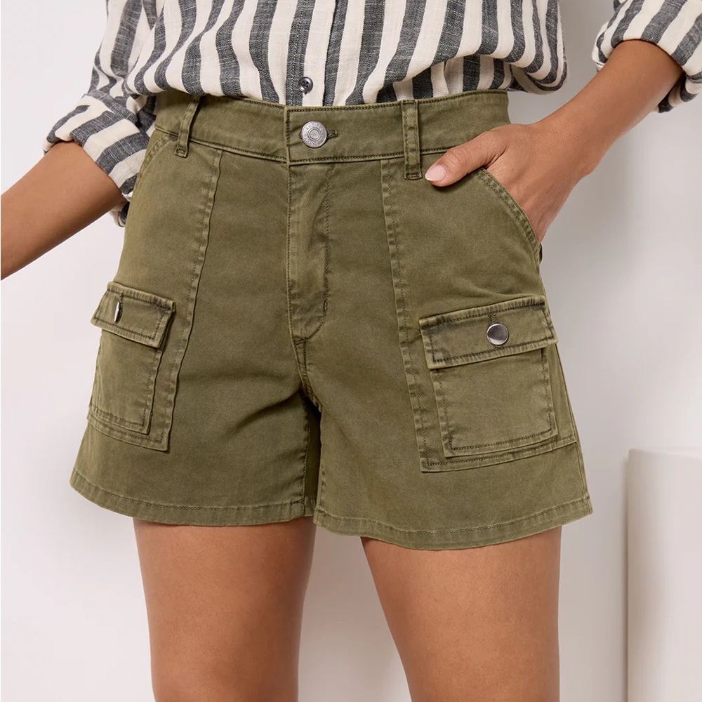 Kut from the Kloth (0) Olive Green Utility Cargo Shorts - 5” Inseam